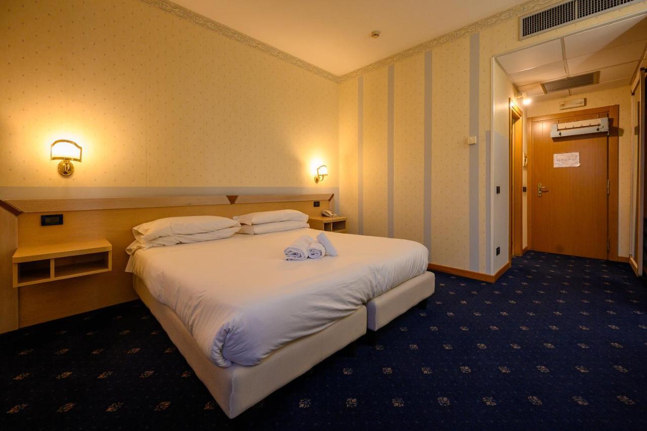 King Room,1370713025:JPEG