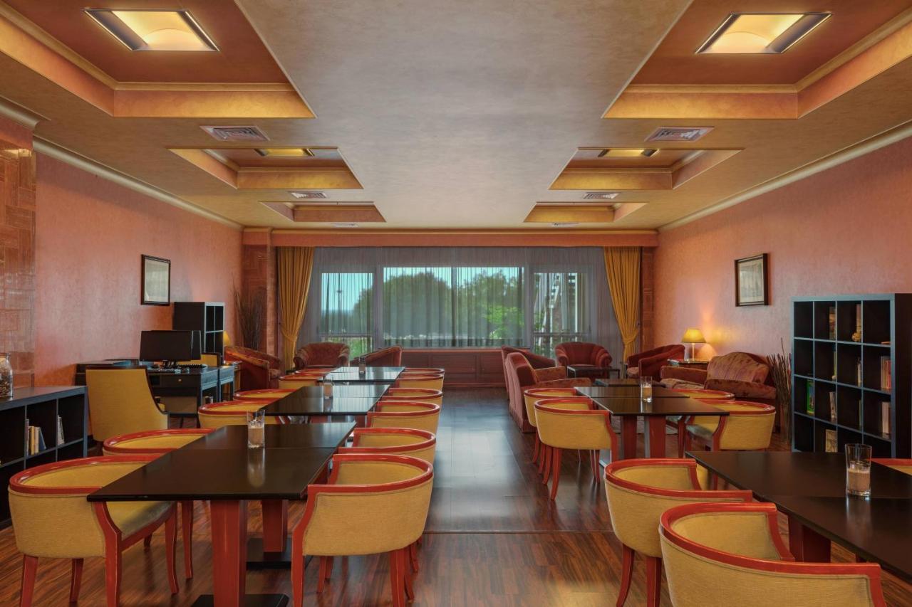 Executive Double Room with Lounge Access,1632990232:JPEG
