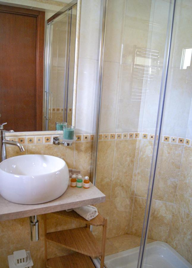Deluxe Single Room,1382577395:JPEG