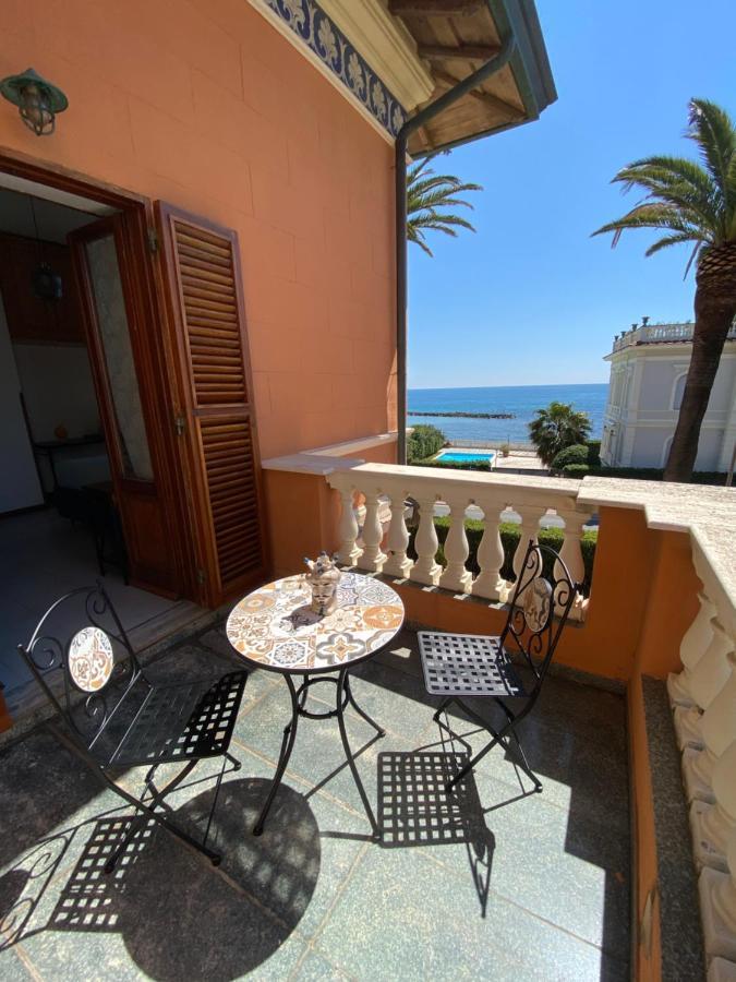 Deluxe Double Room Balcony Sea View,1399954922:JPEG
