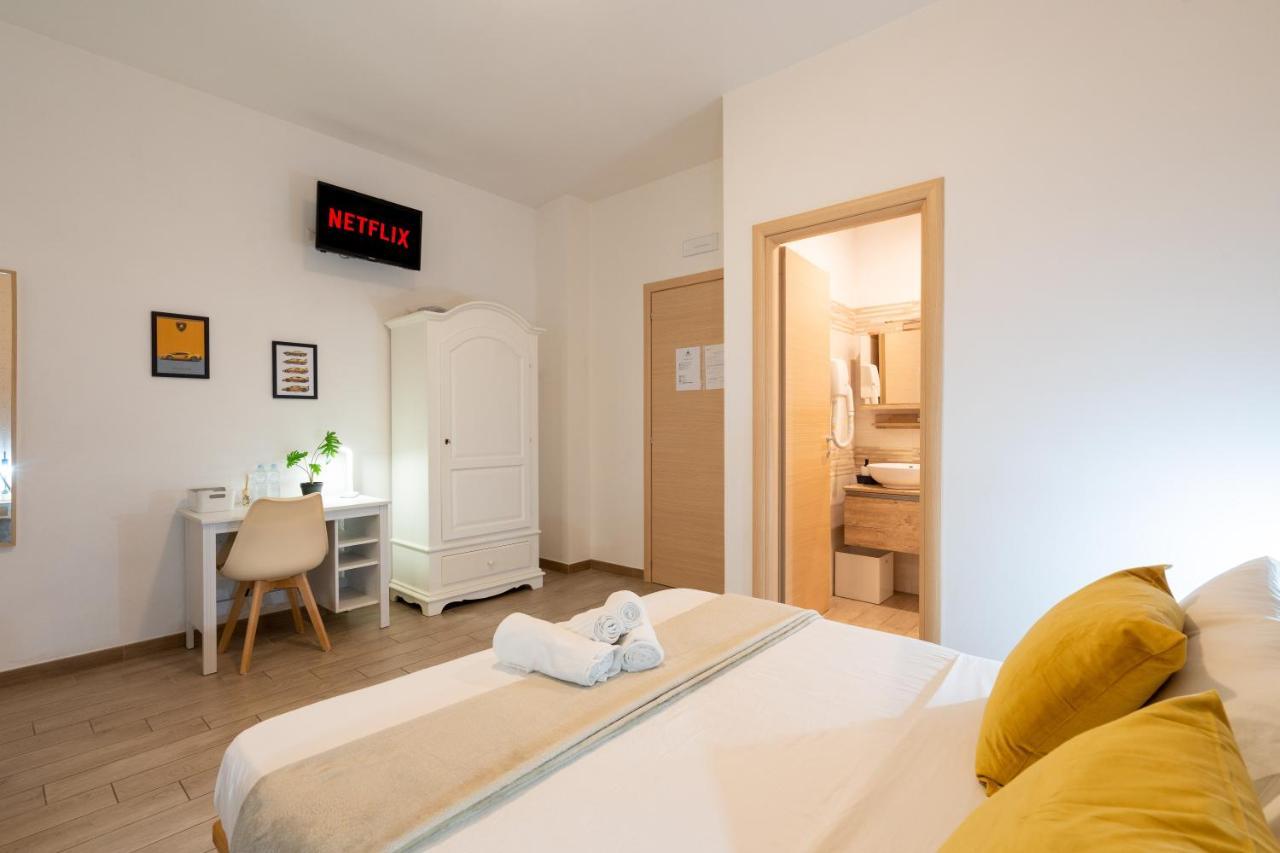 Economy Double Room,1403171063:JPEG
