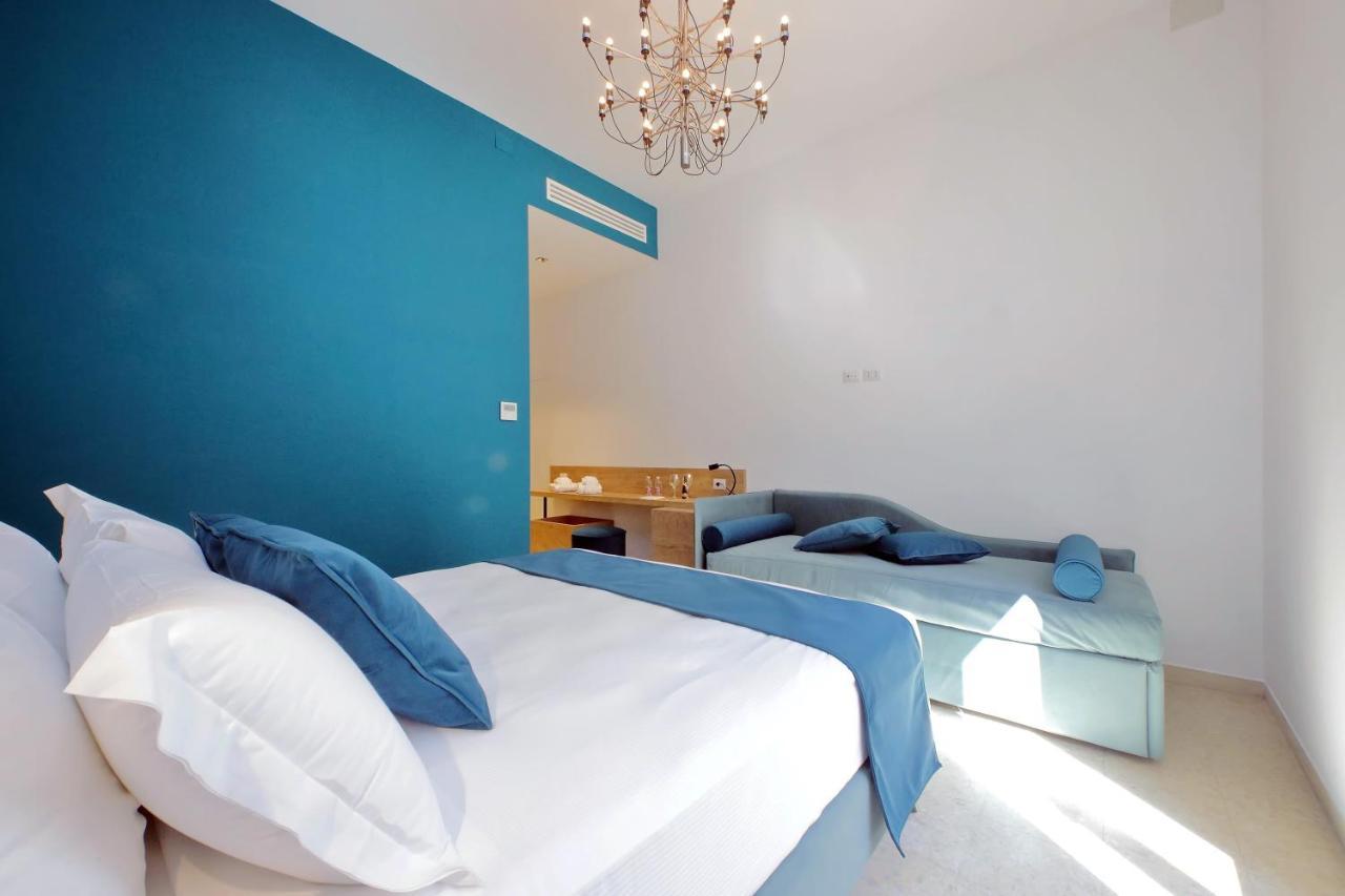 Deluxe Triple Room,1420549395:JPEG