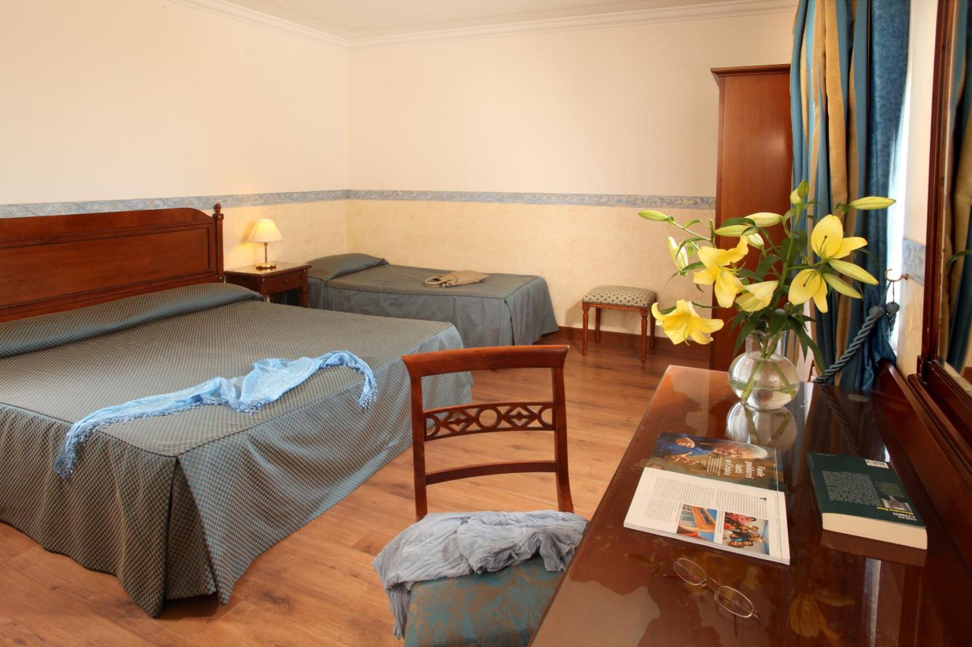 Triple Room,1697792808:JPEG