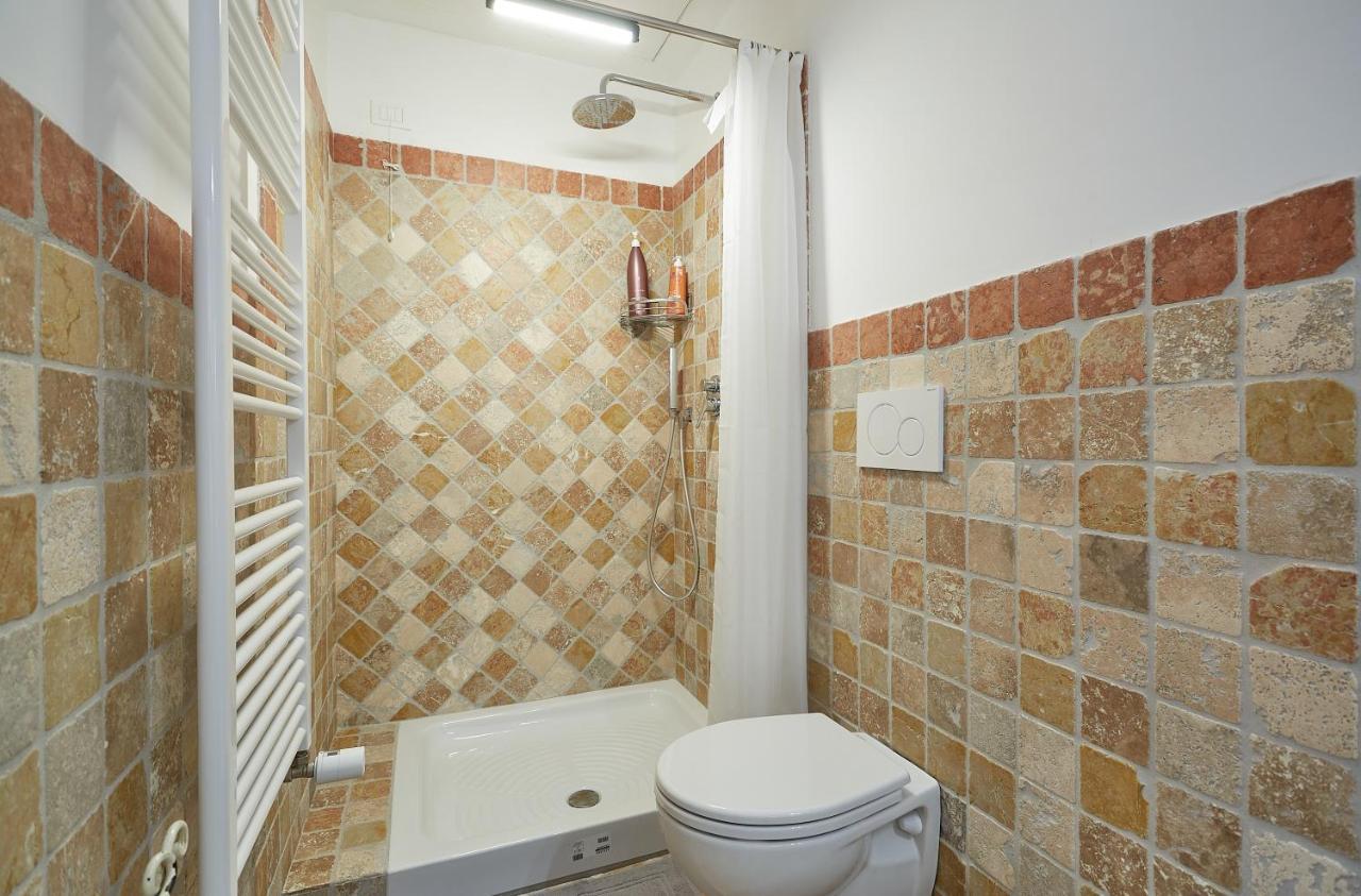 Camera Matrimoniale con Bagno Privato
