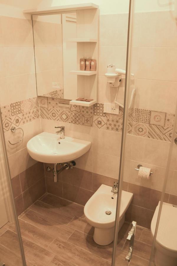 Quadruple Room,1466821166:JPEG