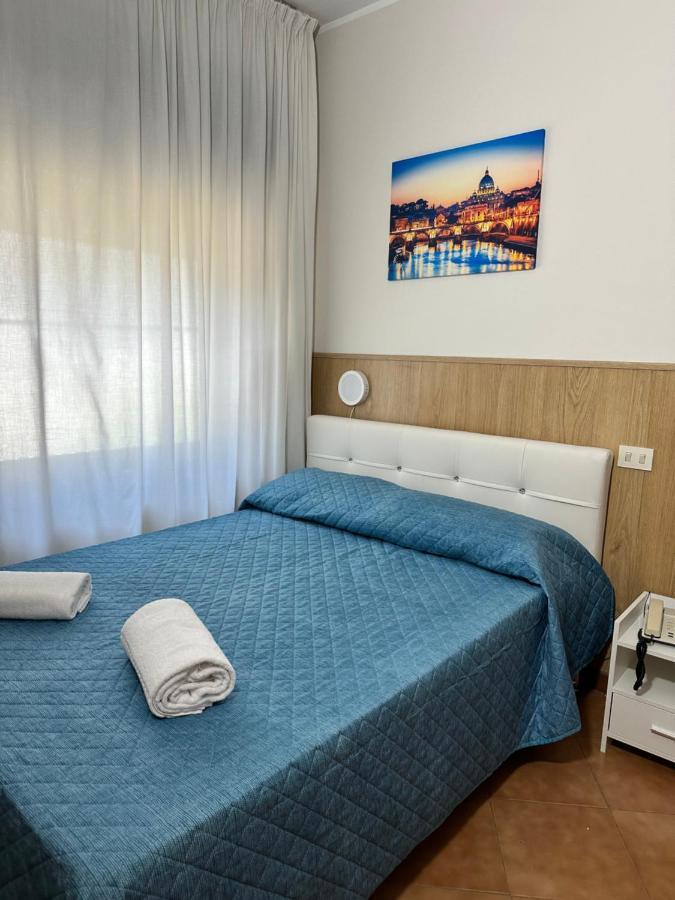 Double Room,1547379052:JPEG