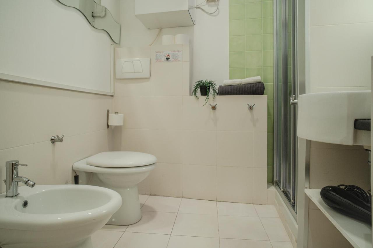 Quadruple Room with Private Bathroom,1471181675:JPEG