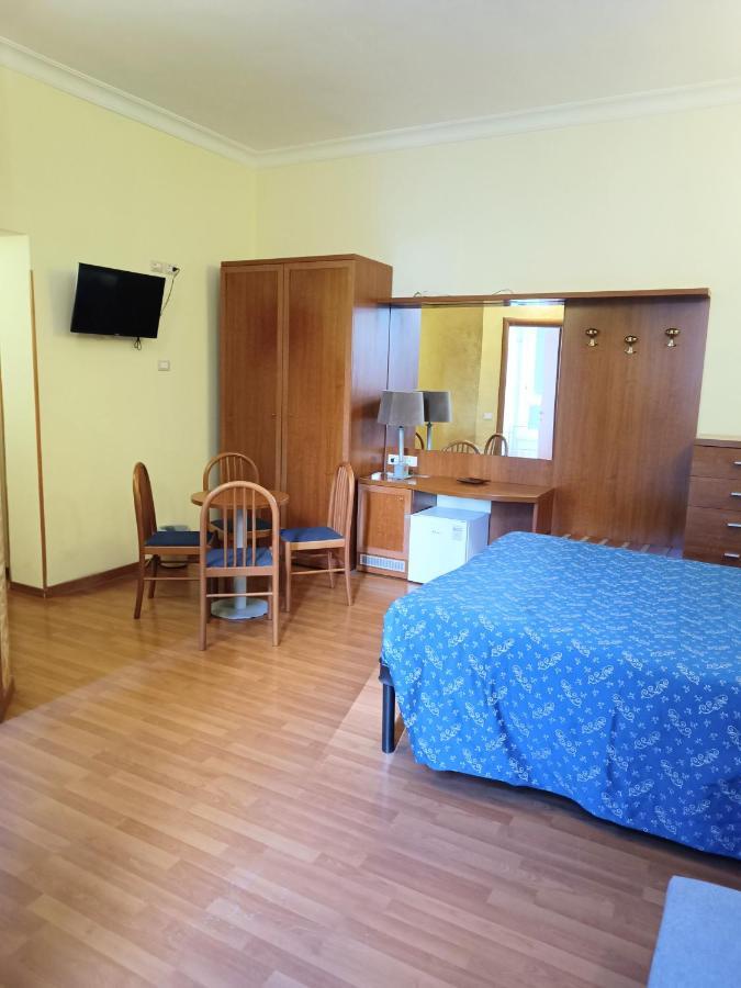 Classic Quadruple Room,1480748735:JPEG