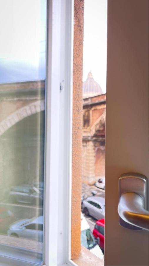 Deluxe Room,1498305847:JPEG