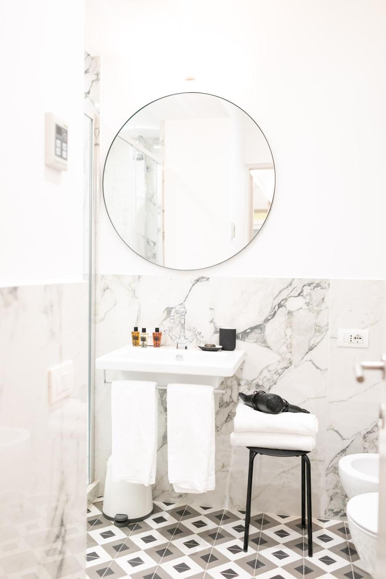 Apartamento Premium de 3 Quartos com Varanda