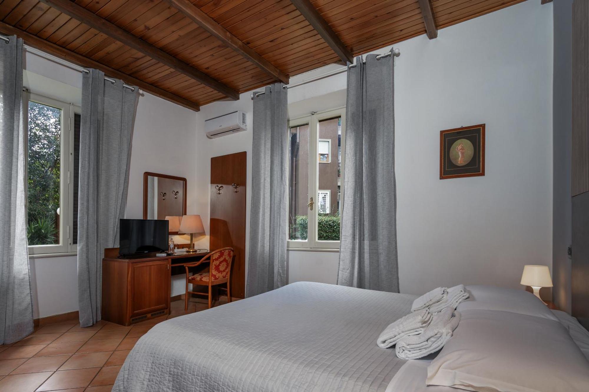 Superior Double Room,1500263404:JPEG