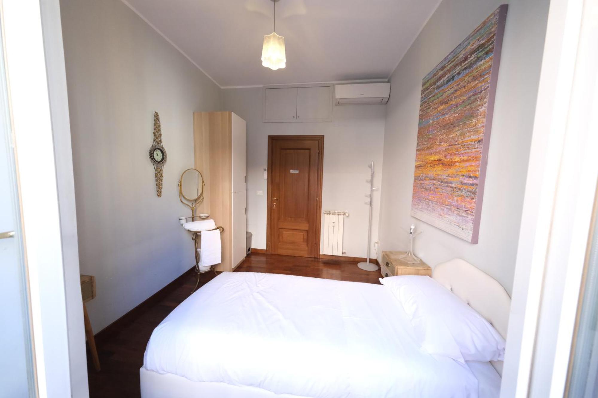 Single Room,1500306364:JPEG