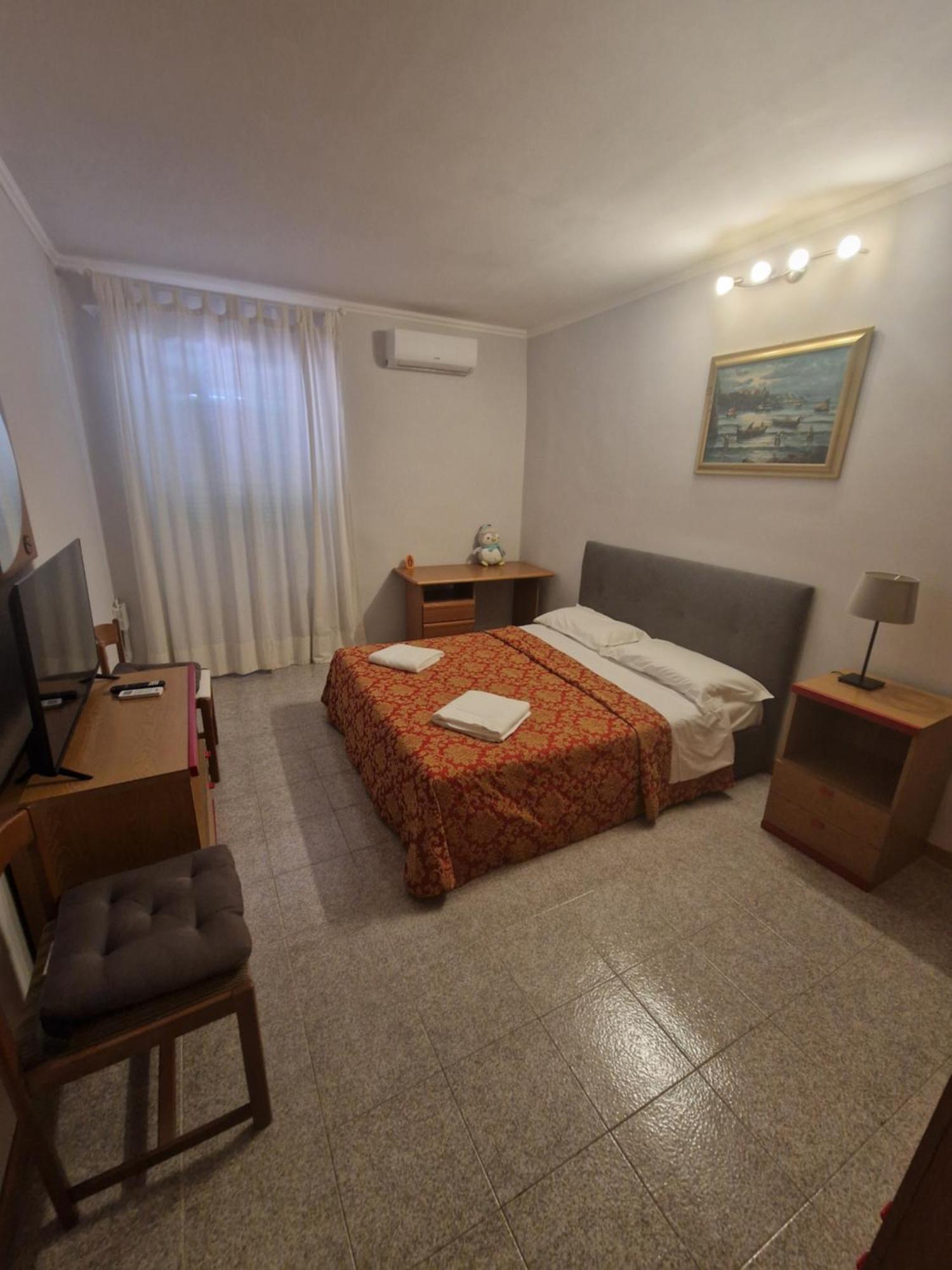 Çift Kişilik Oda - Ortak Banyolu