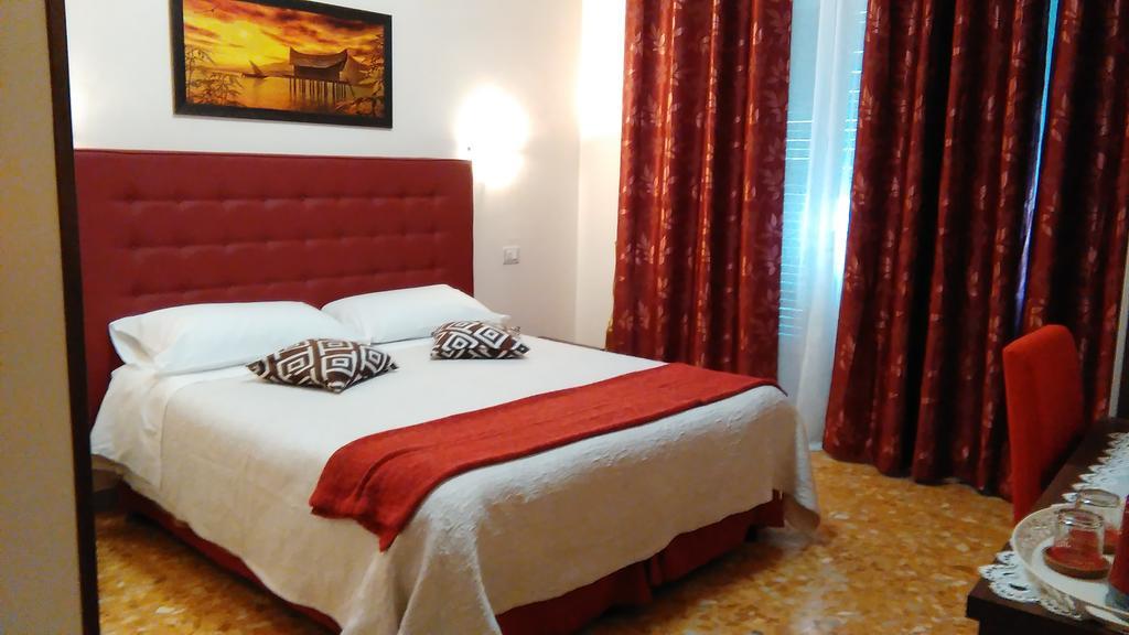 Deluxe Çift Kişilik veya İki Yataklı Oda - Balkonlu