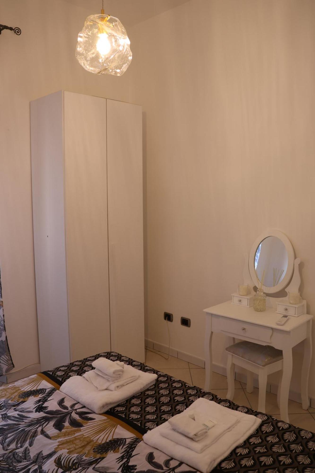 Double Room,1522530172:JPEG