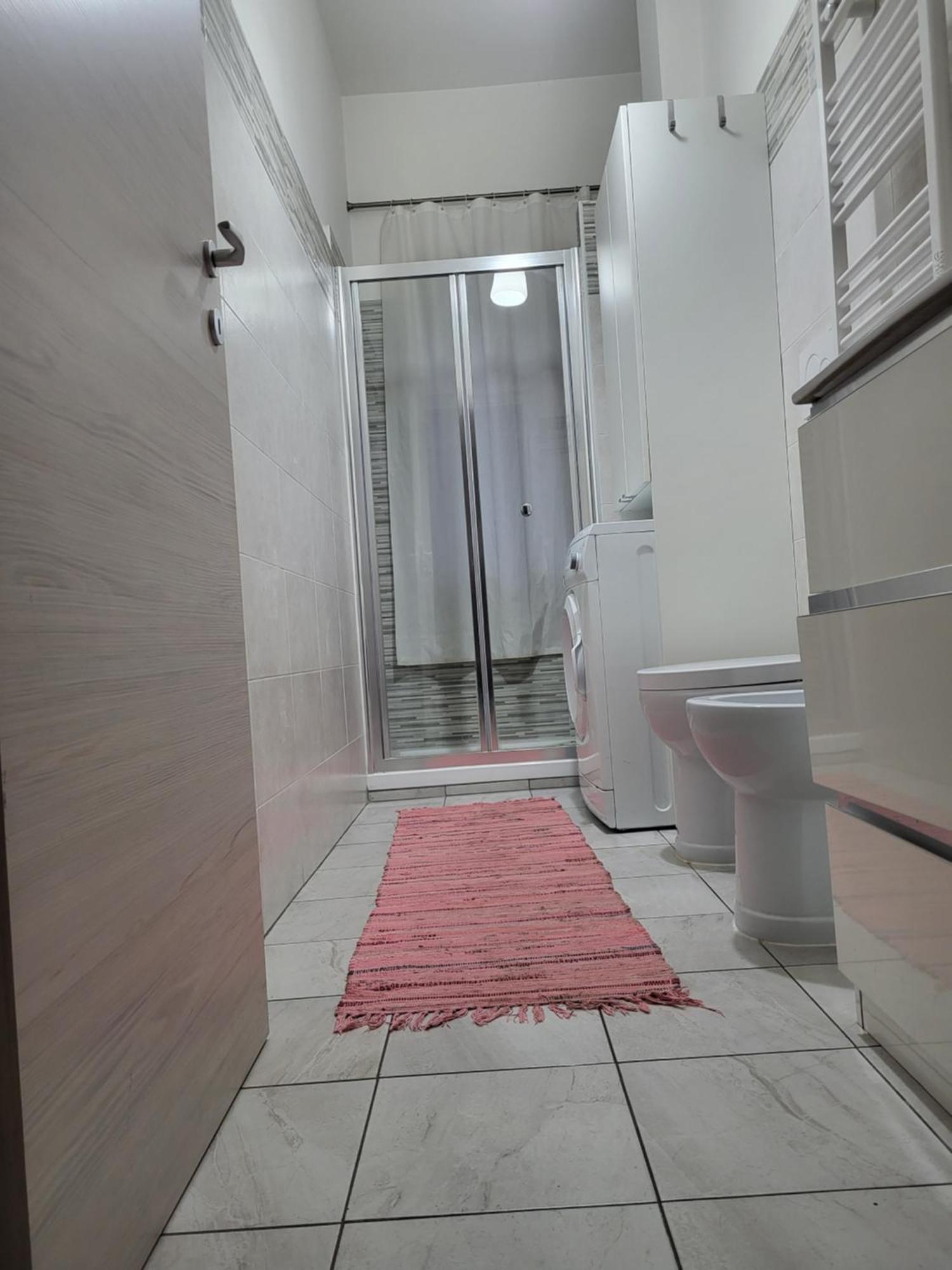 Large Double Room,1526736025:JPEG