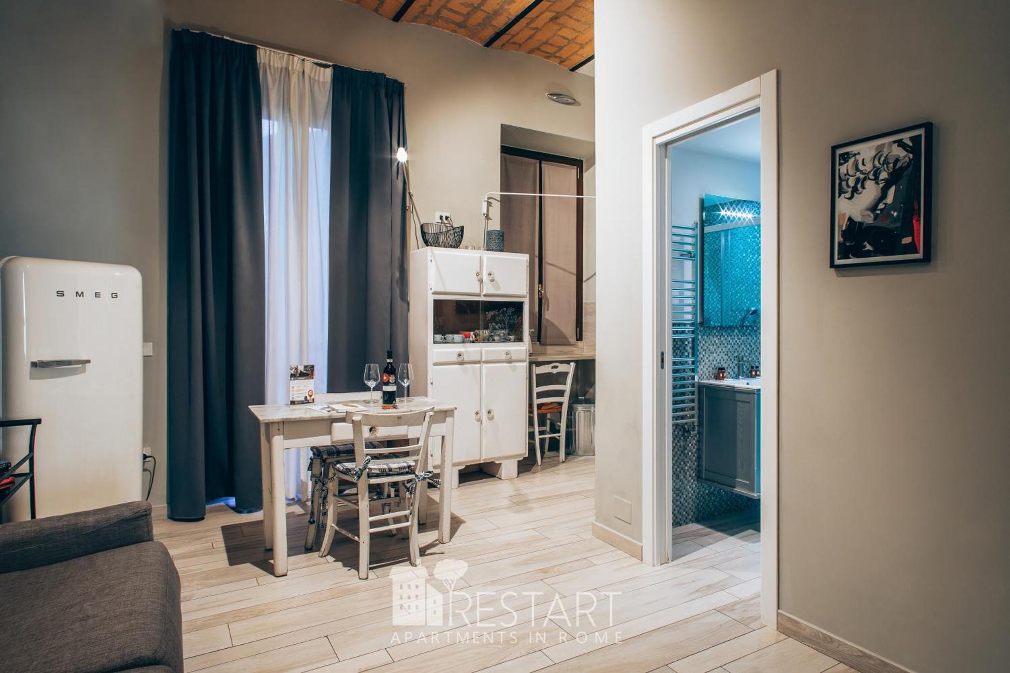 Superior One-Bedroom Apartment Via Capo D'Africa 50
