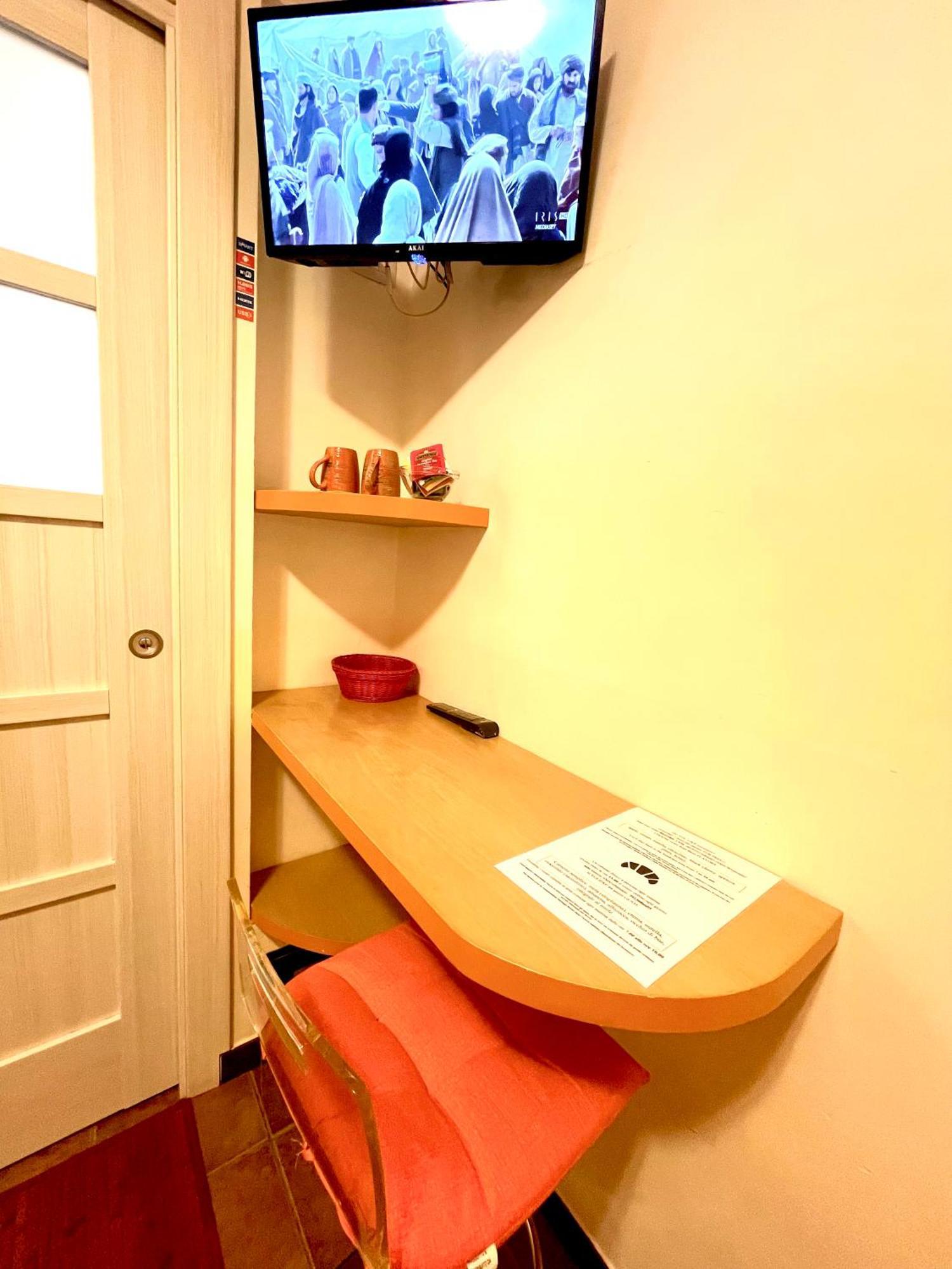 Small Double Room,1533963826:JPEG