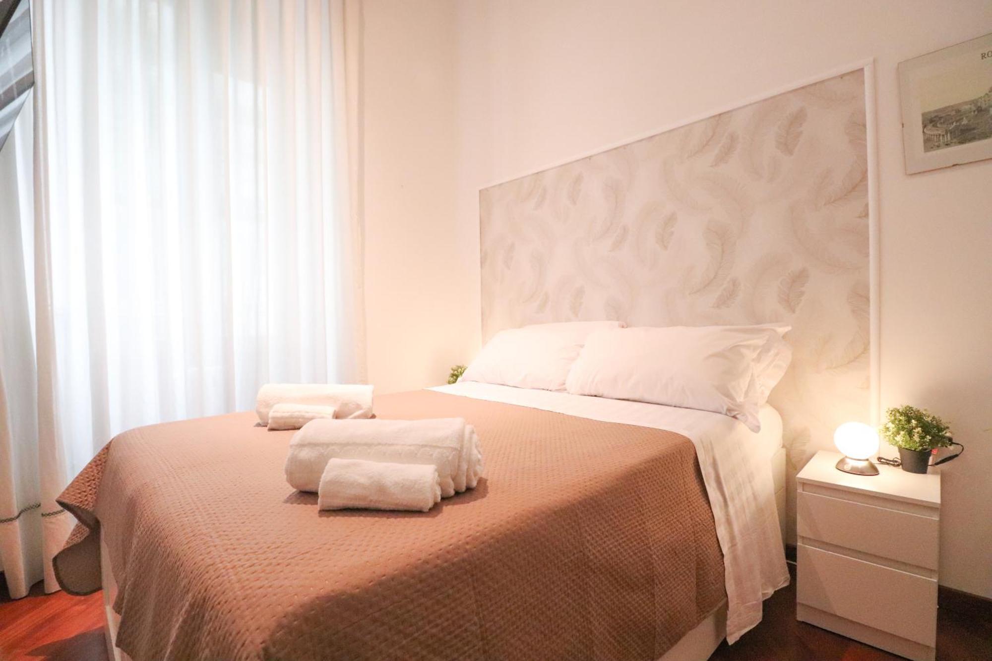 Deluxe Double Room Bath,1538808643:JPEG