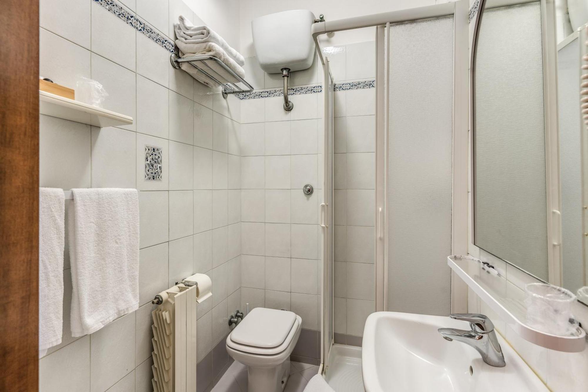 Single Room,1698852103:JPEG