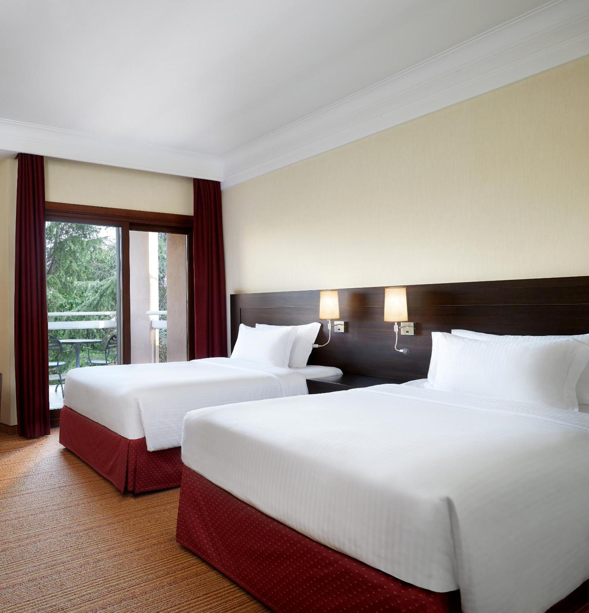 Guest room 2 Twin or Single Beds Low floor,1364827694:JPEG