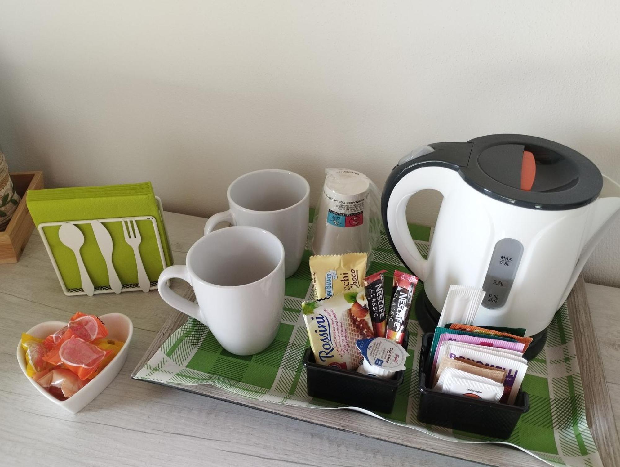 Large Double Room,1550905027:JPEG