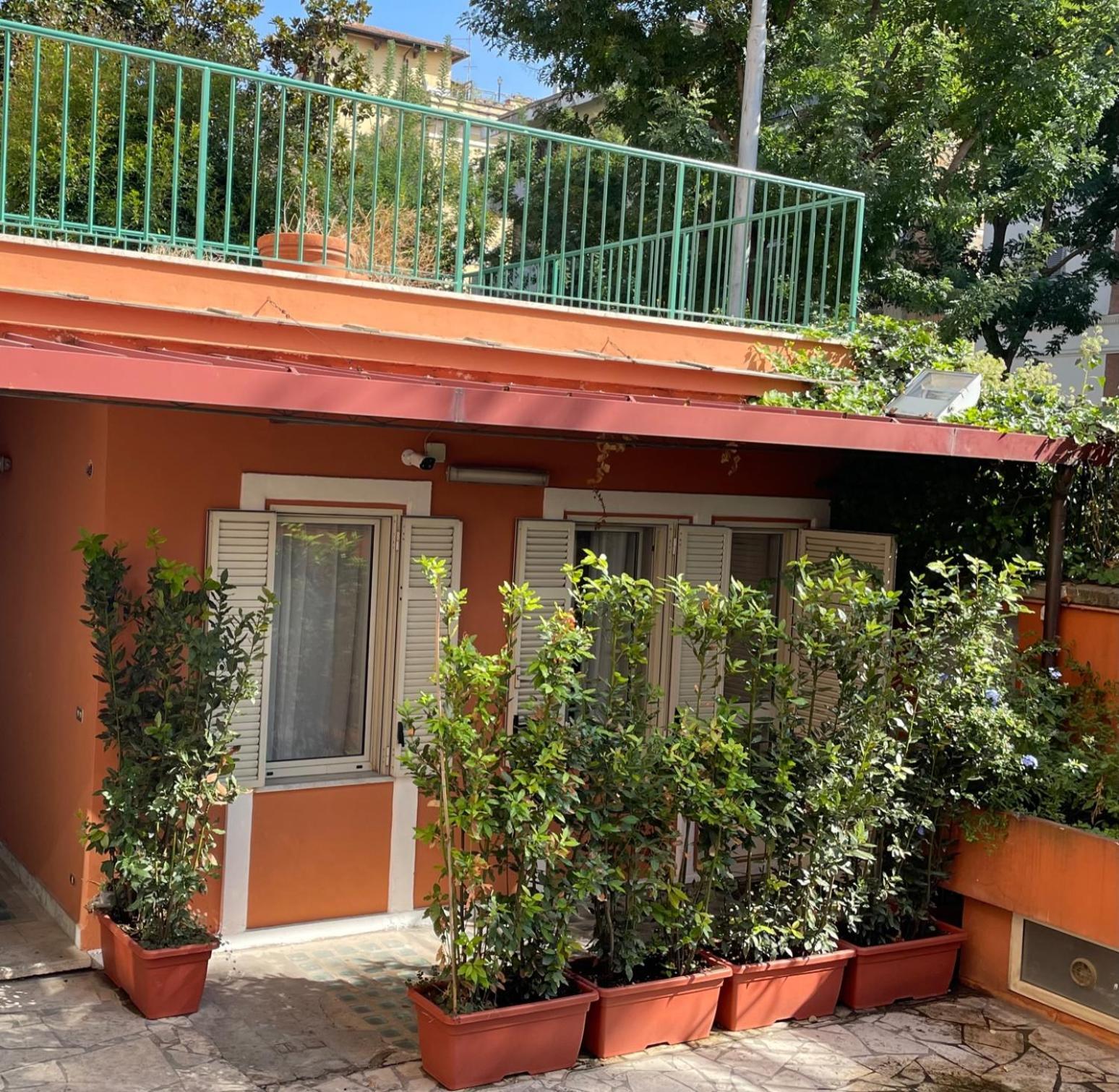 Bungalow,1544636647:JPEG
