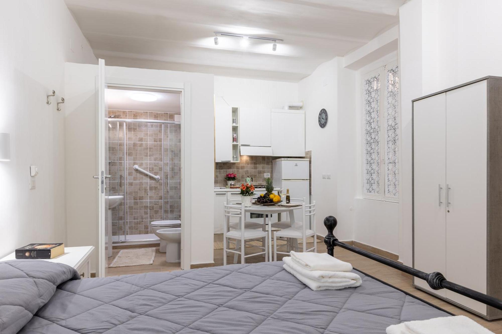 Large Double Room,1546823830:JPEG