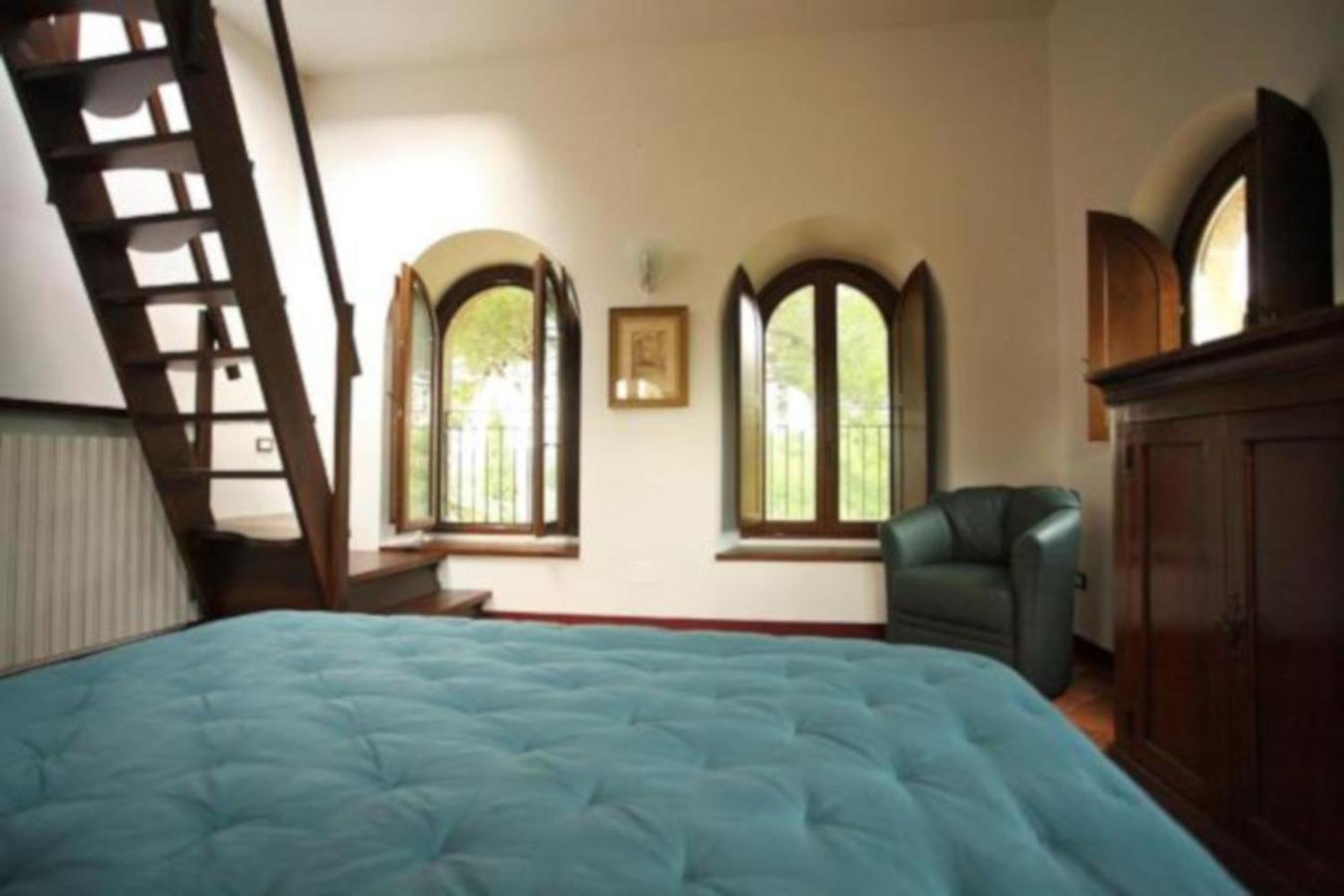 One-Bedroom Apartment Split Level