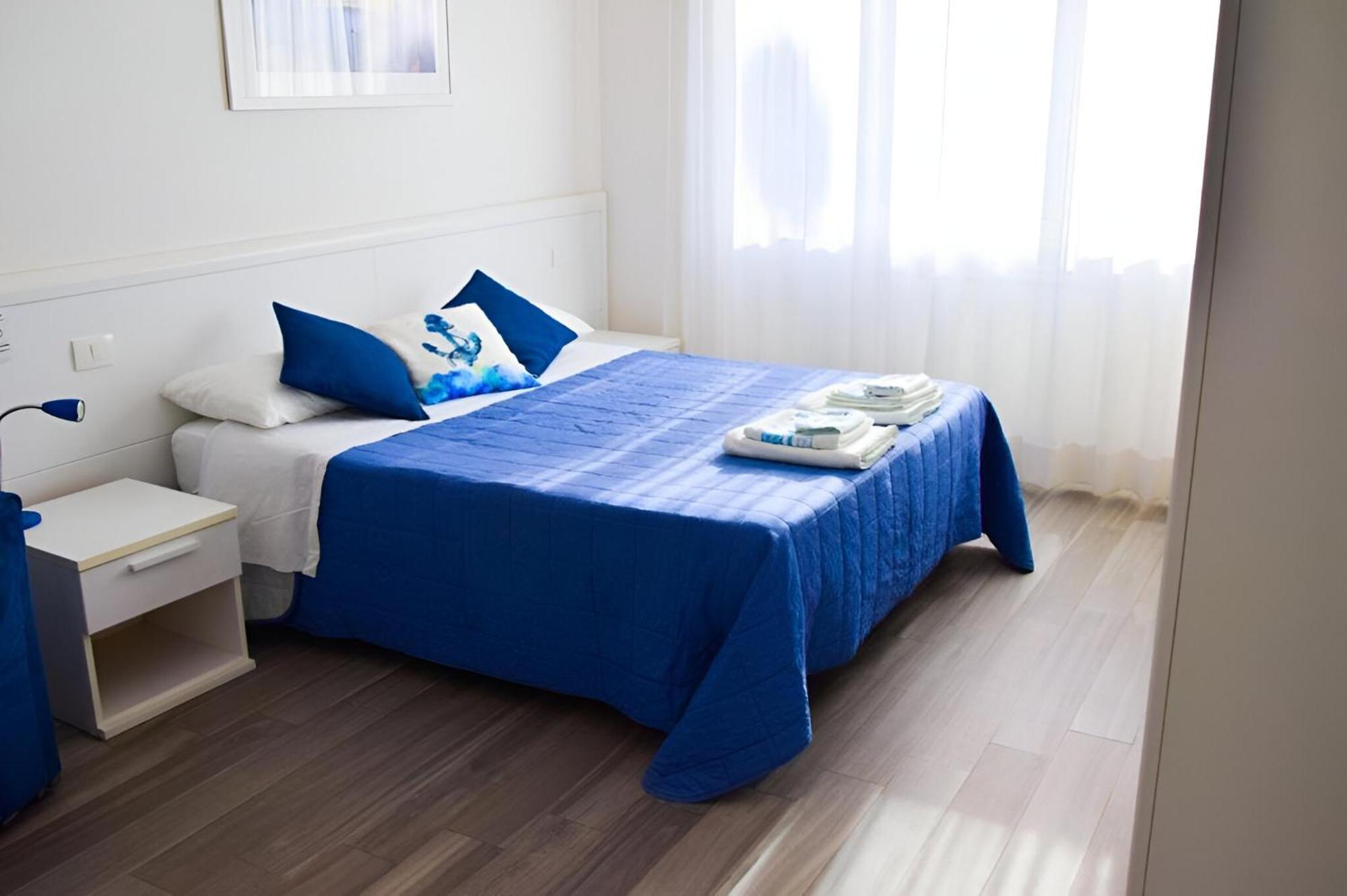 Deluxe Triple Room Sea View