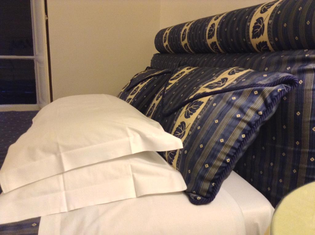 Double Room,944163718:JPEG