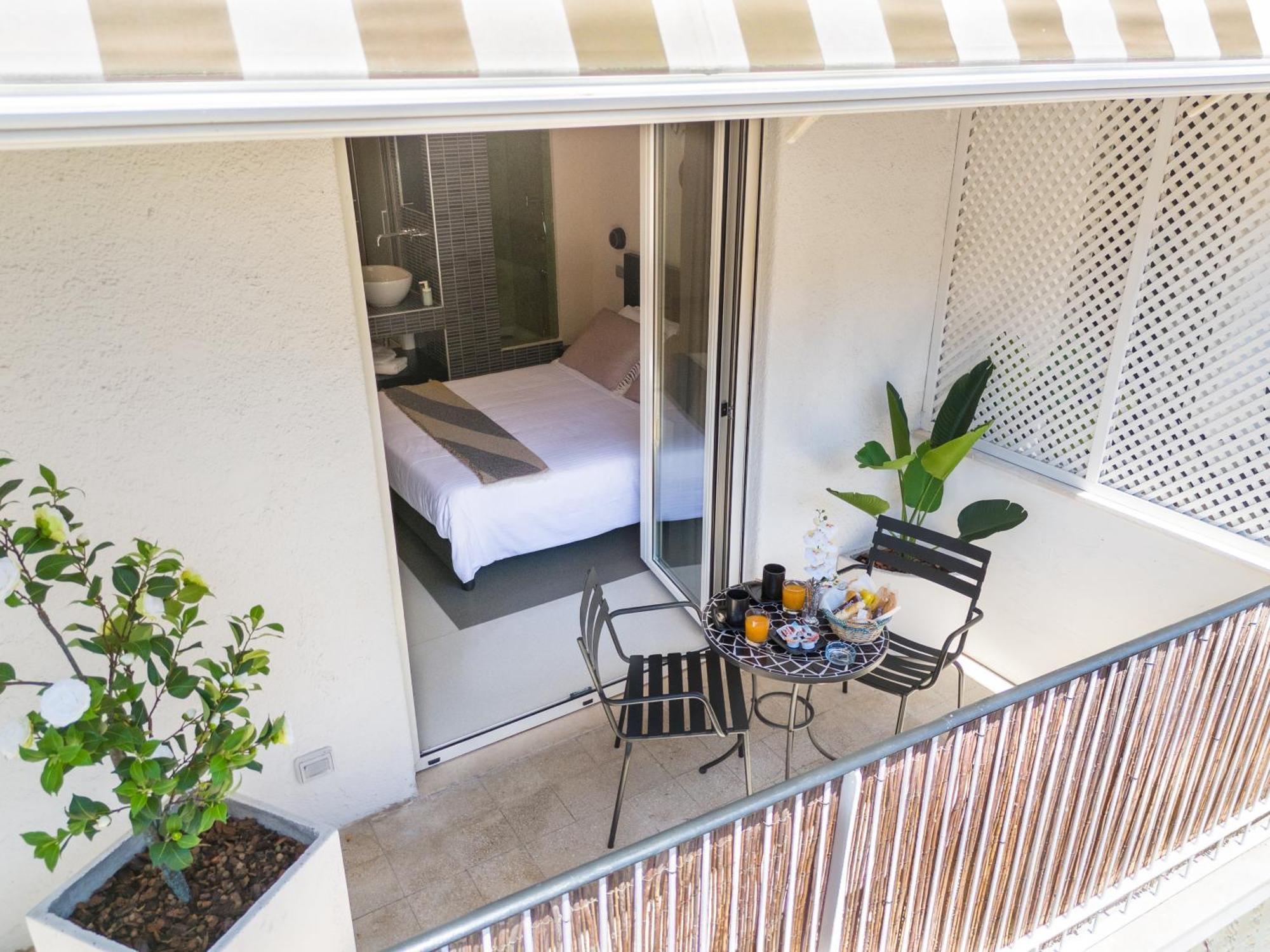 Superior Double Room Balcony,1592073370:JPEG