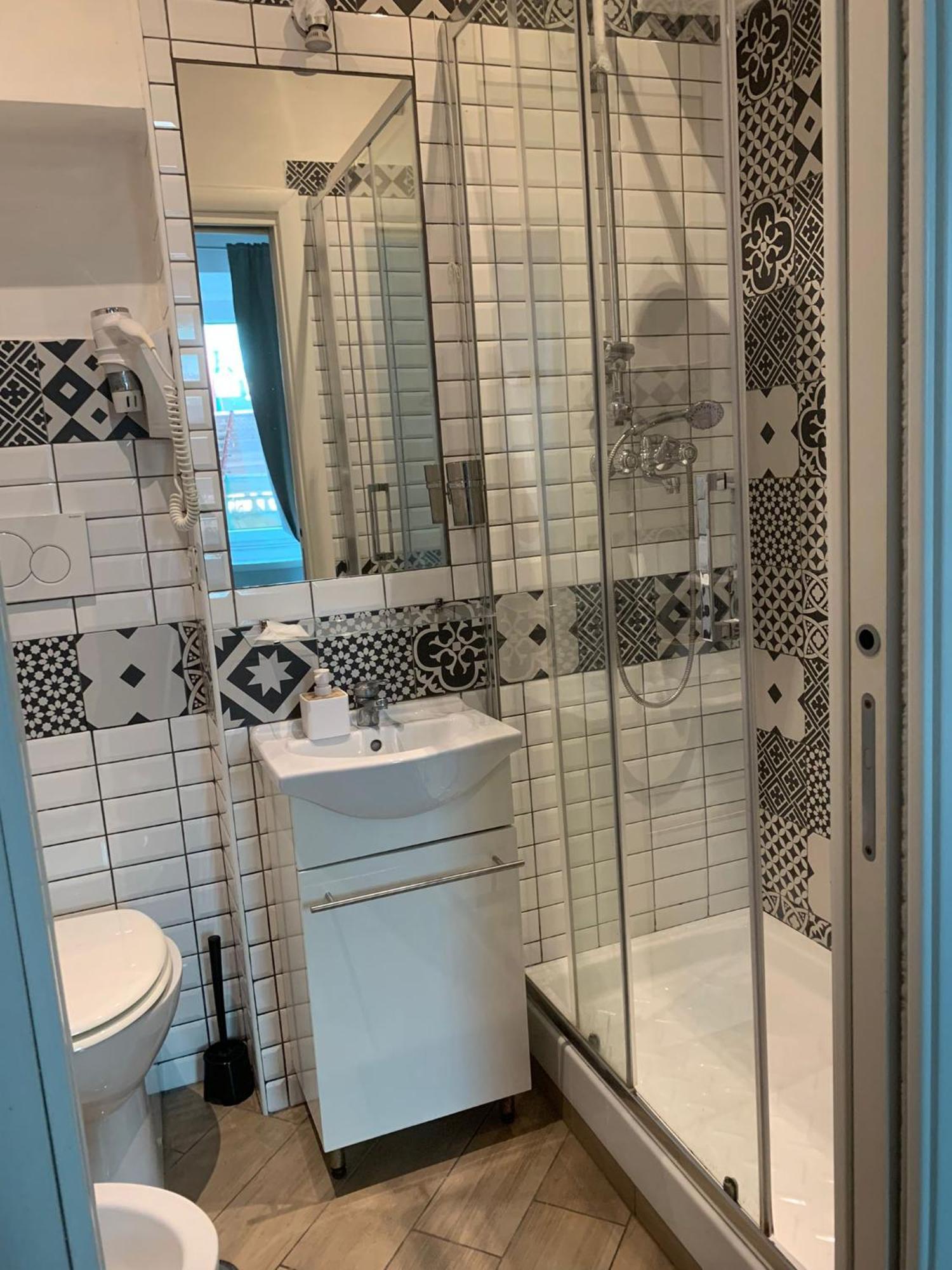 Double Room with Private Bathroom,1594125397:JPEG