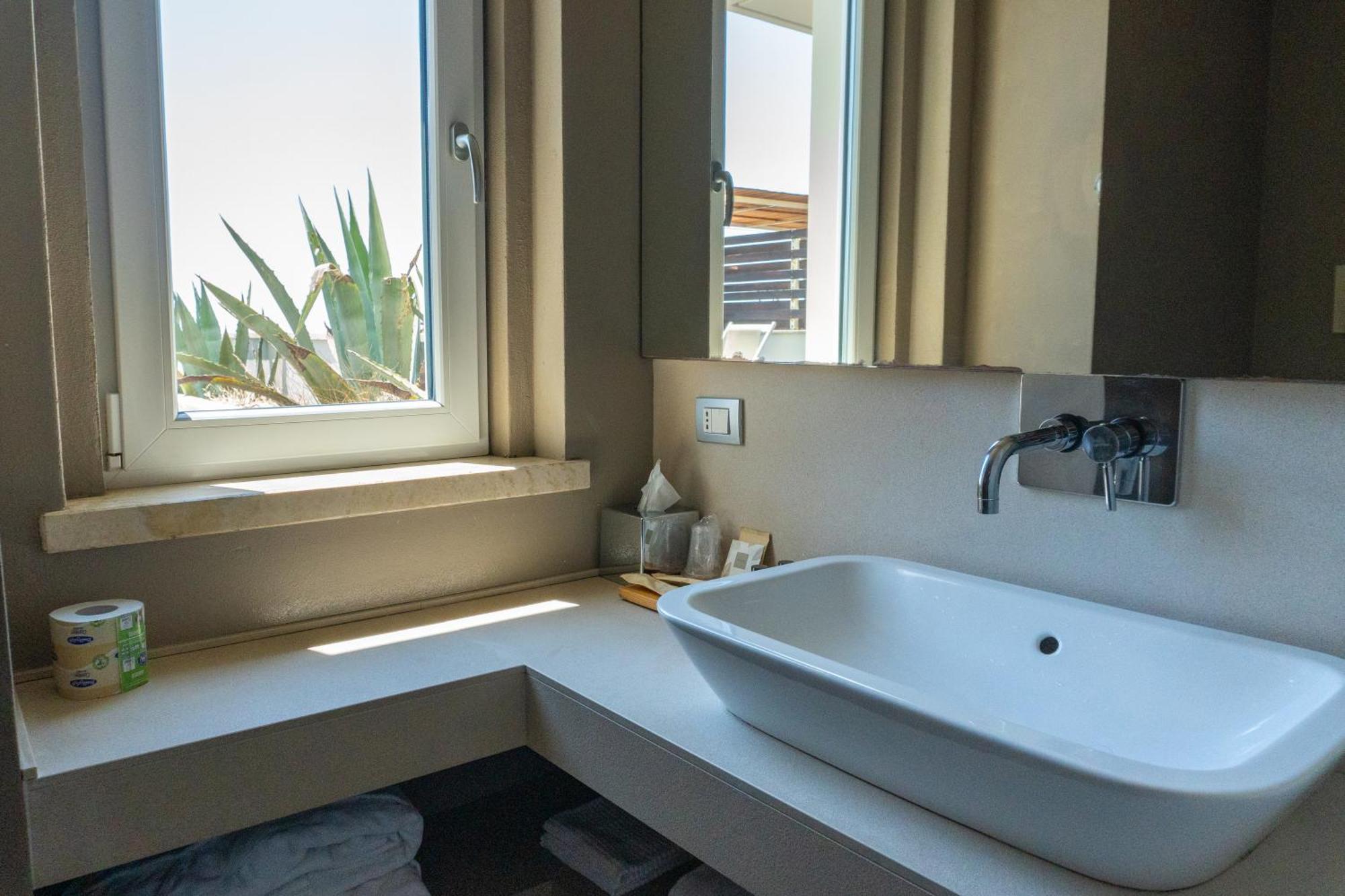 Deluxe Suite with Spa Bath