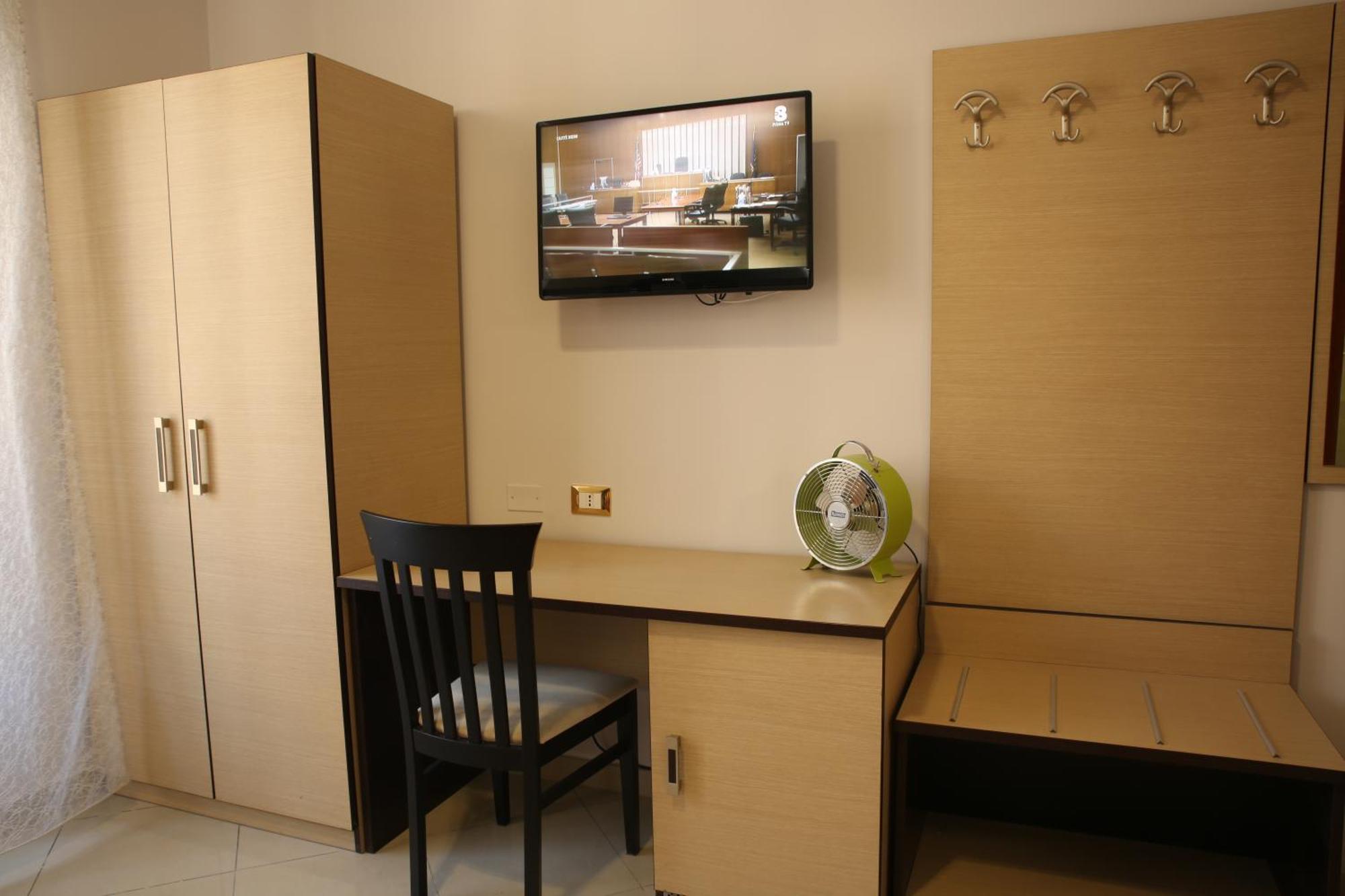 Large Double Room