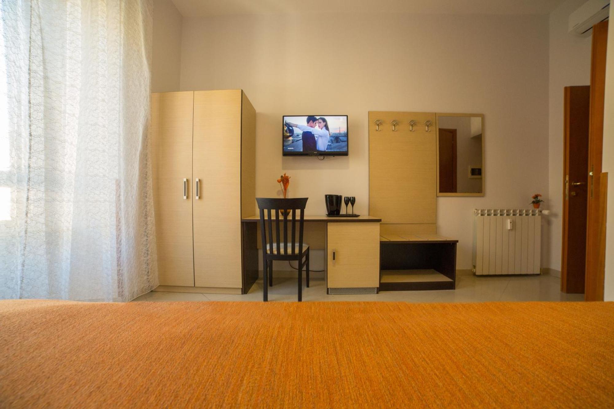 Large Double Room