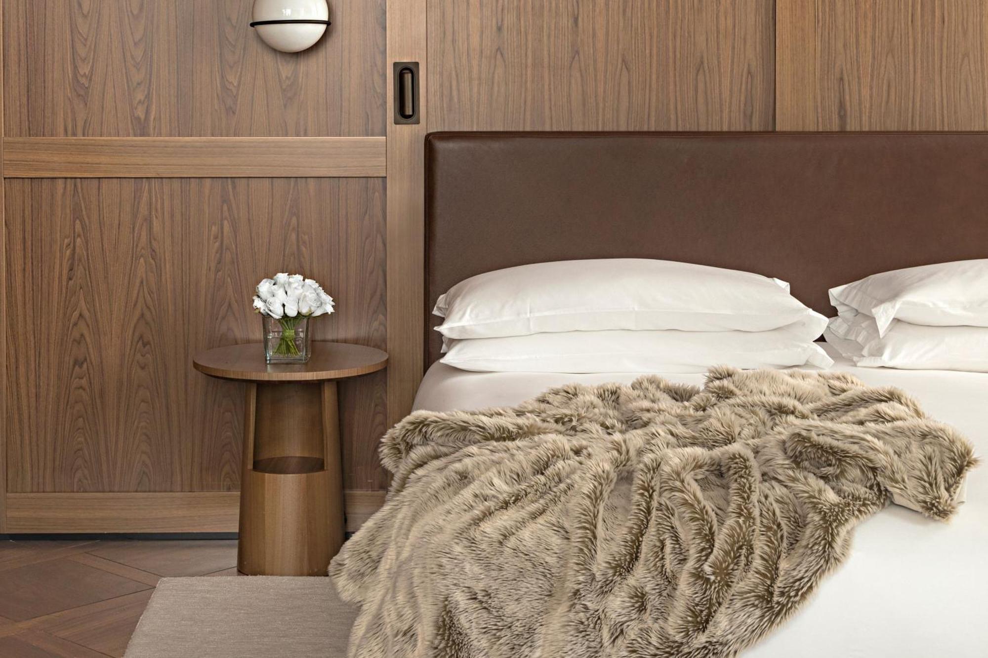 Signature King Suite,1613063950:JPEG