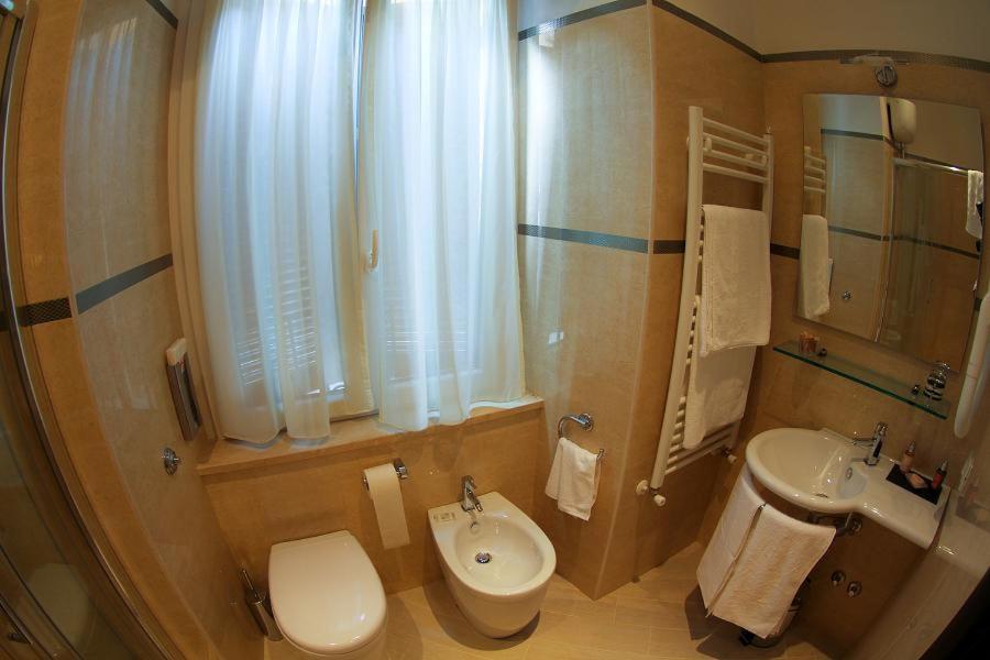 Deluxe Tweepersoonskamer met 1 of 2 Bedden en Uitzicht op de Stad