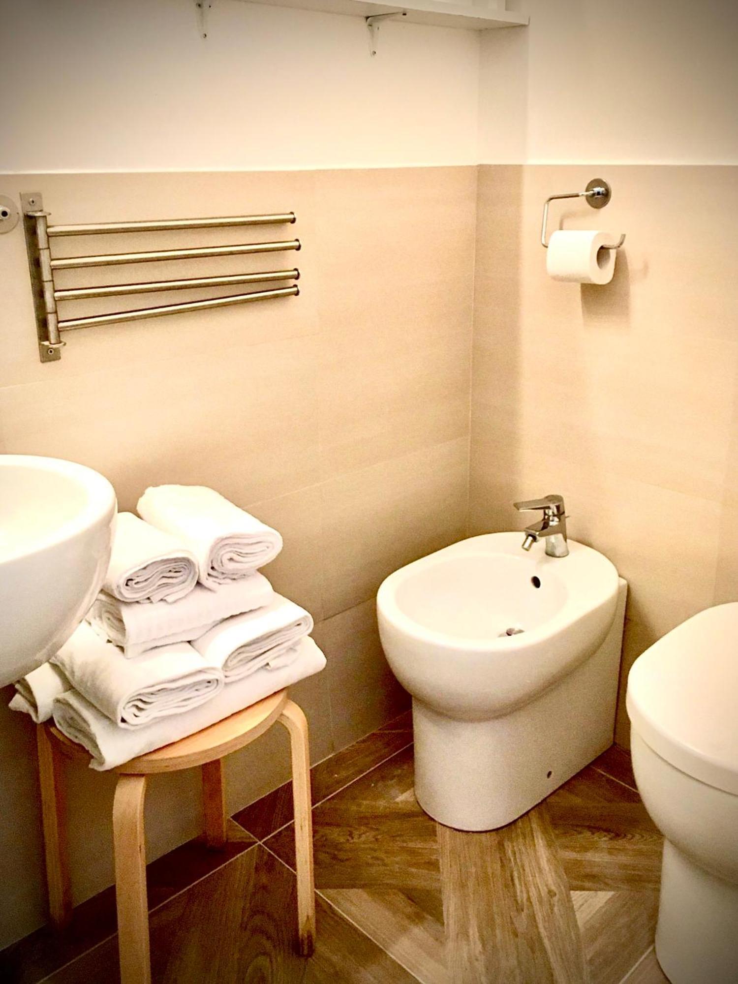 Double Room Private Bathroom