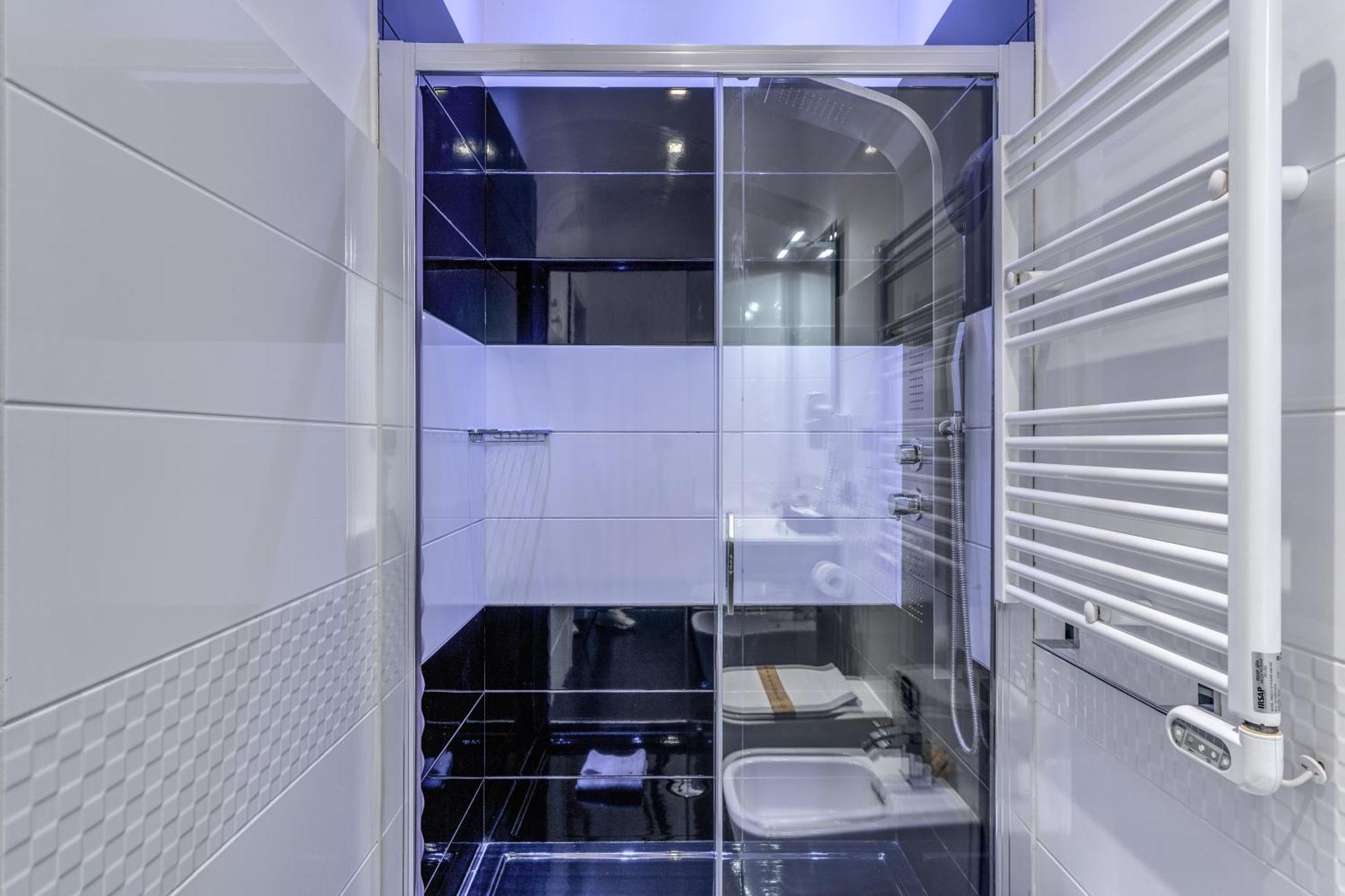 Triple Room,1627228747:JPEG
