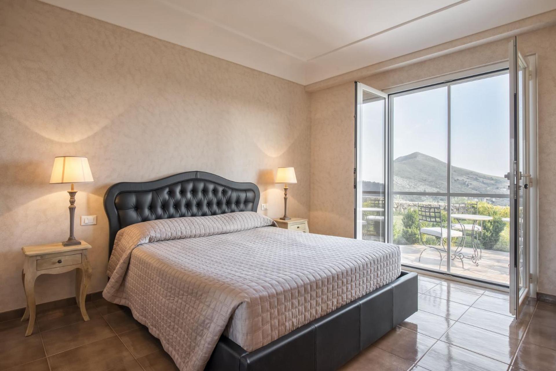 Deluxe Junior Suite,1627937680:JPEG