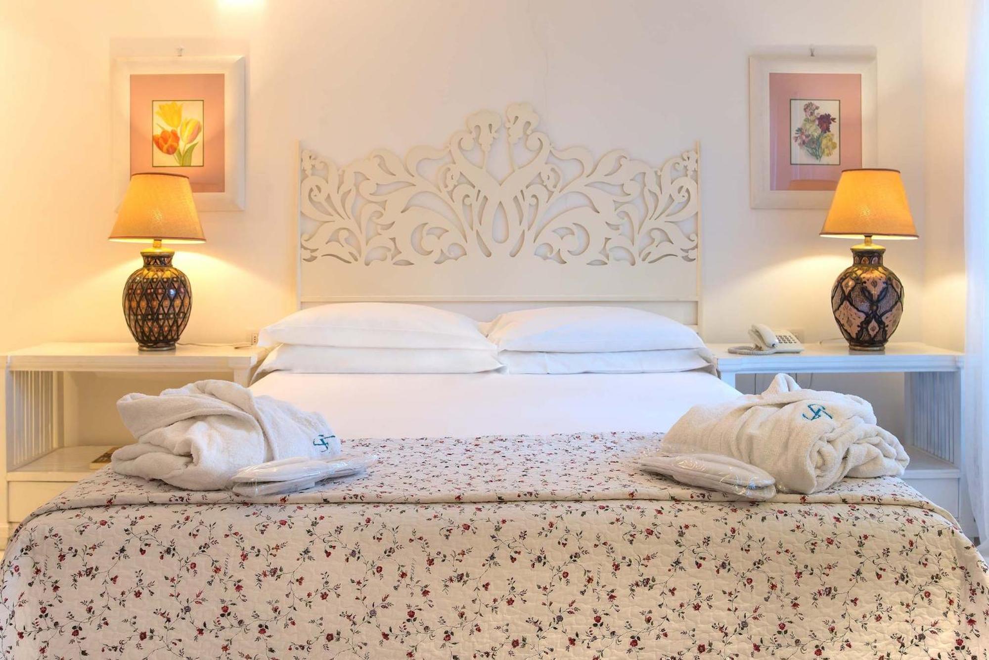 Junior Suite with Garden View,1632205387:JPEG