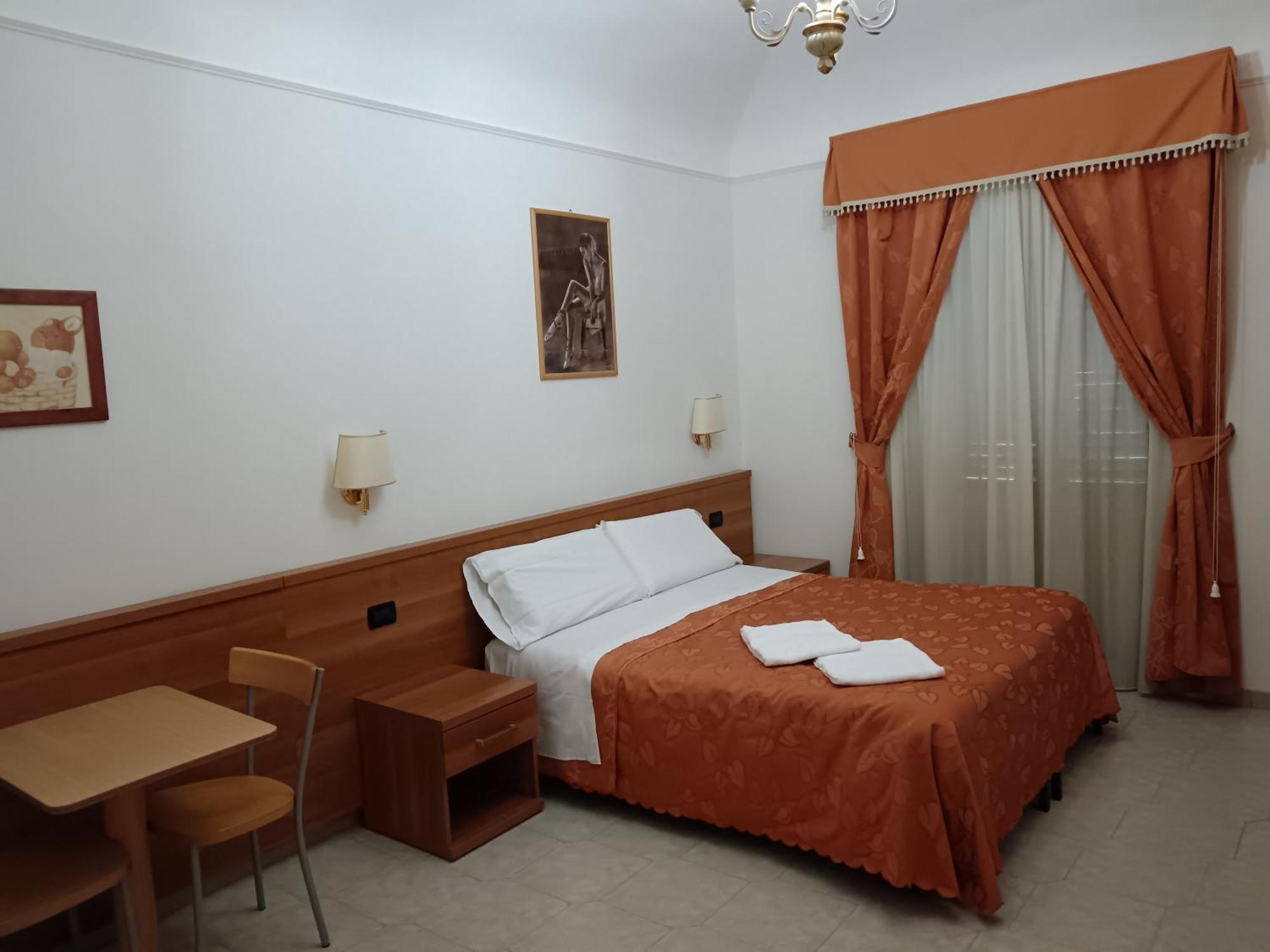 Large Double Room