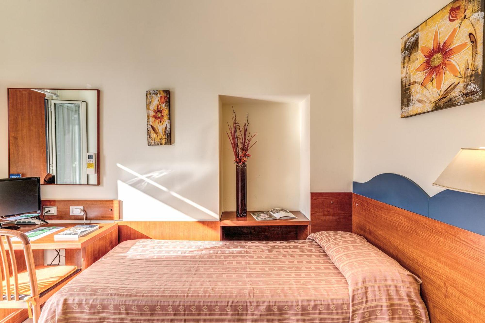 Single Room,1632252196:JPEG