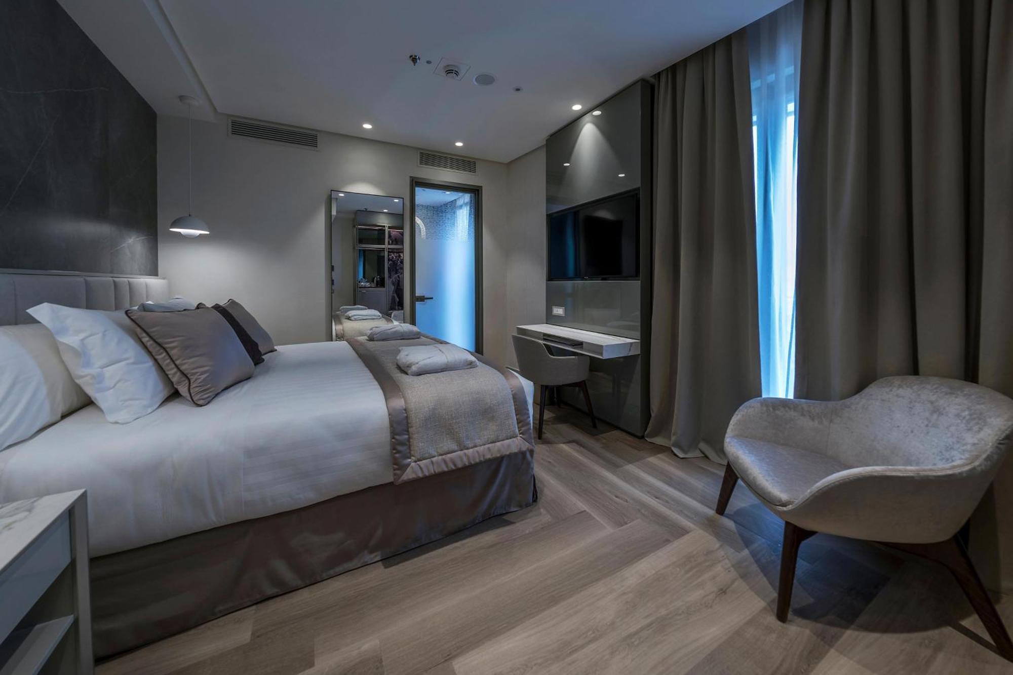 Chambre Lit King-Size Supérieure - Vue sur Ville