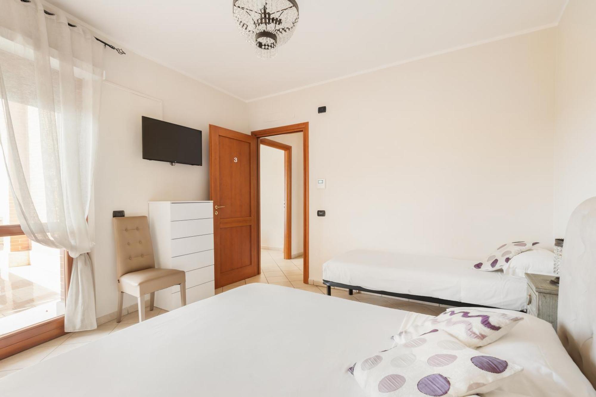 Habitación Triple con baño privado externo