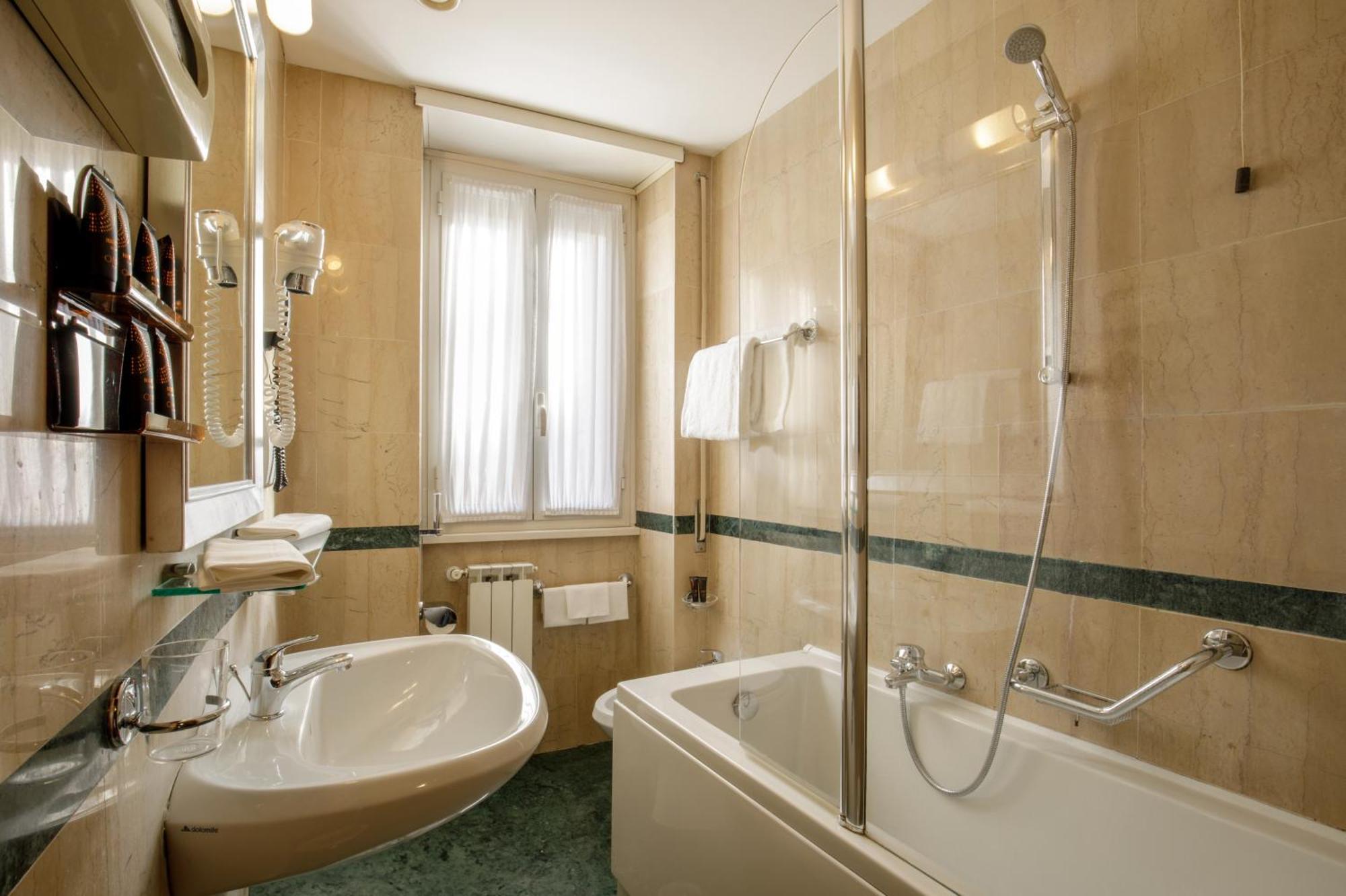 Superior Double or Twin Room,1645647410:JPEG