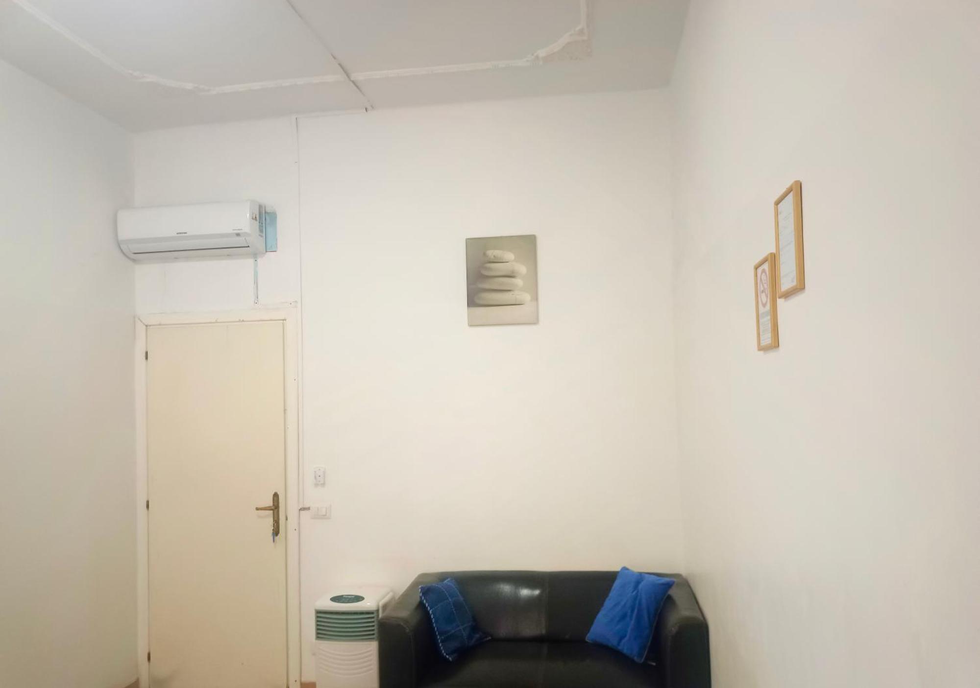 Twin Room with Shared Toilet,1651834375:JPEG