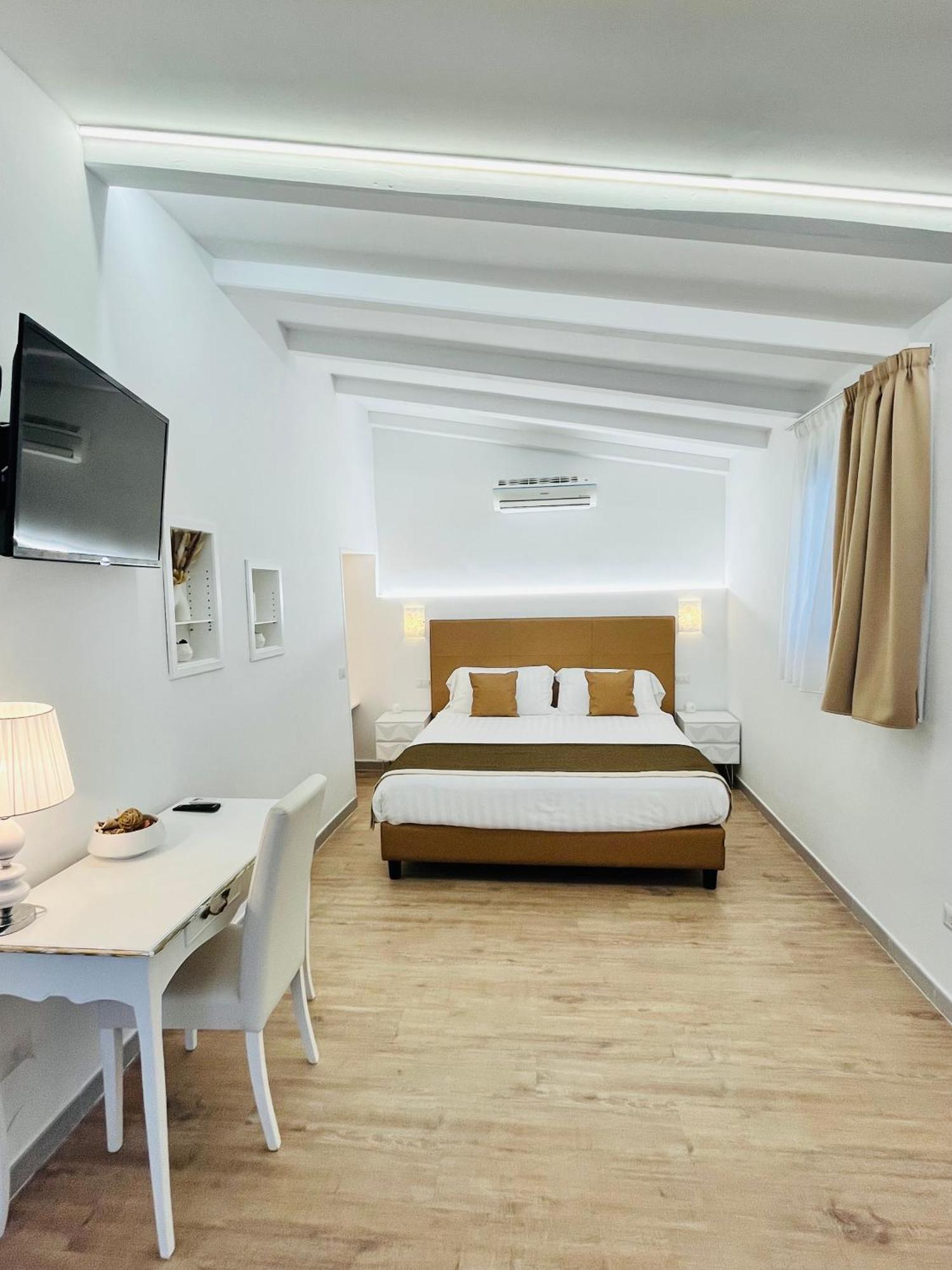 Superior Double Room,1654270870:JPEG