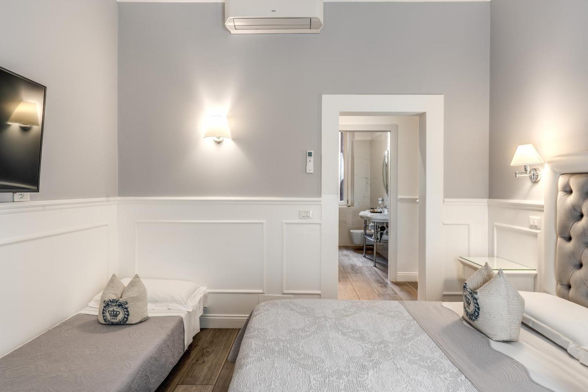 Triple Room Private Bathroom
